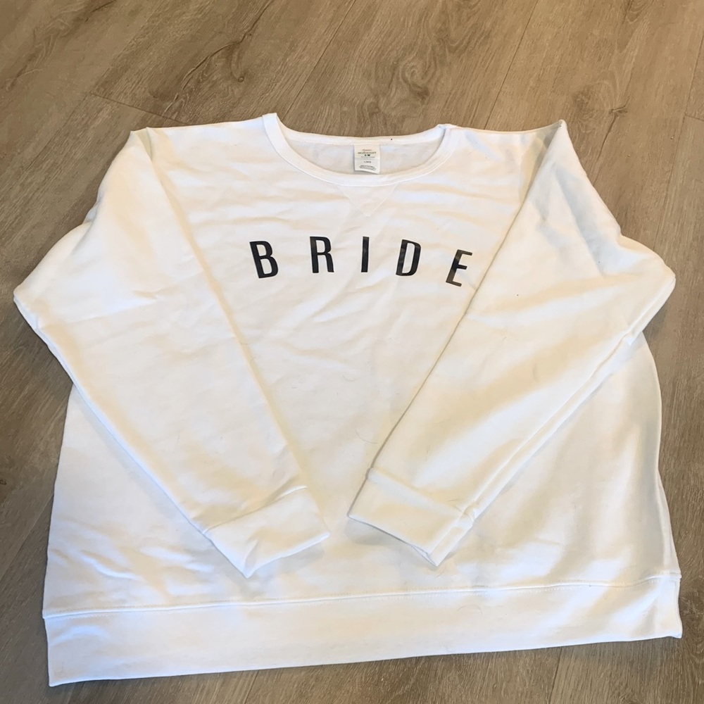 Adorable & Cozy BRIDE sweatshirt for your bride or bachelorette! New w/o tags!